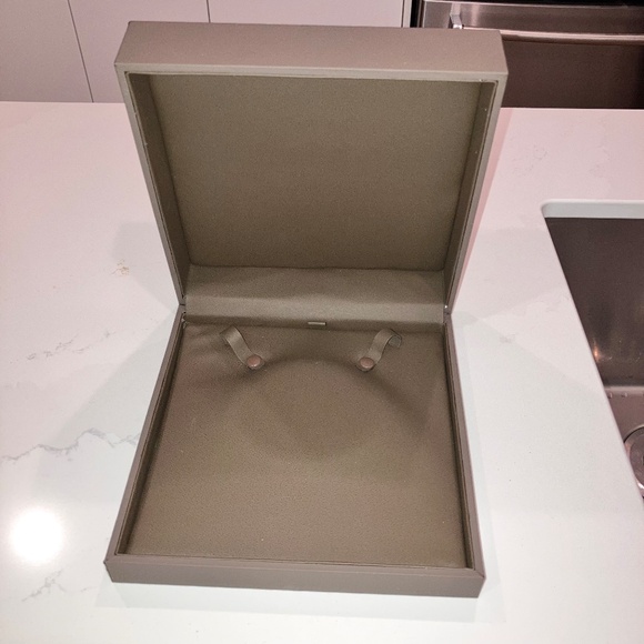 Birks necklace presentation box - Picture 2 of 4